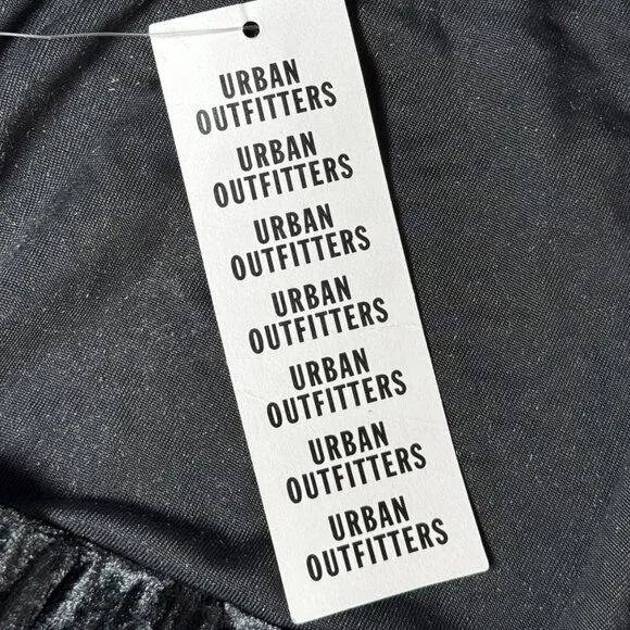 NWT URBAN OUTFITTERS SILENCE + NOISE VELVET MIDI DRESS BLACK WHIMSIGOTH MEDIUM - Picture 7 of 10